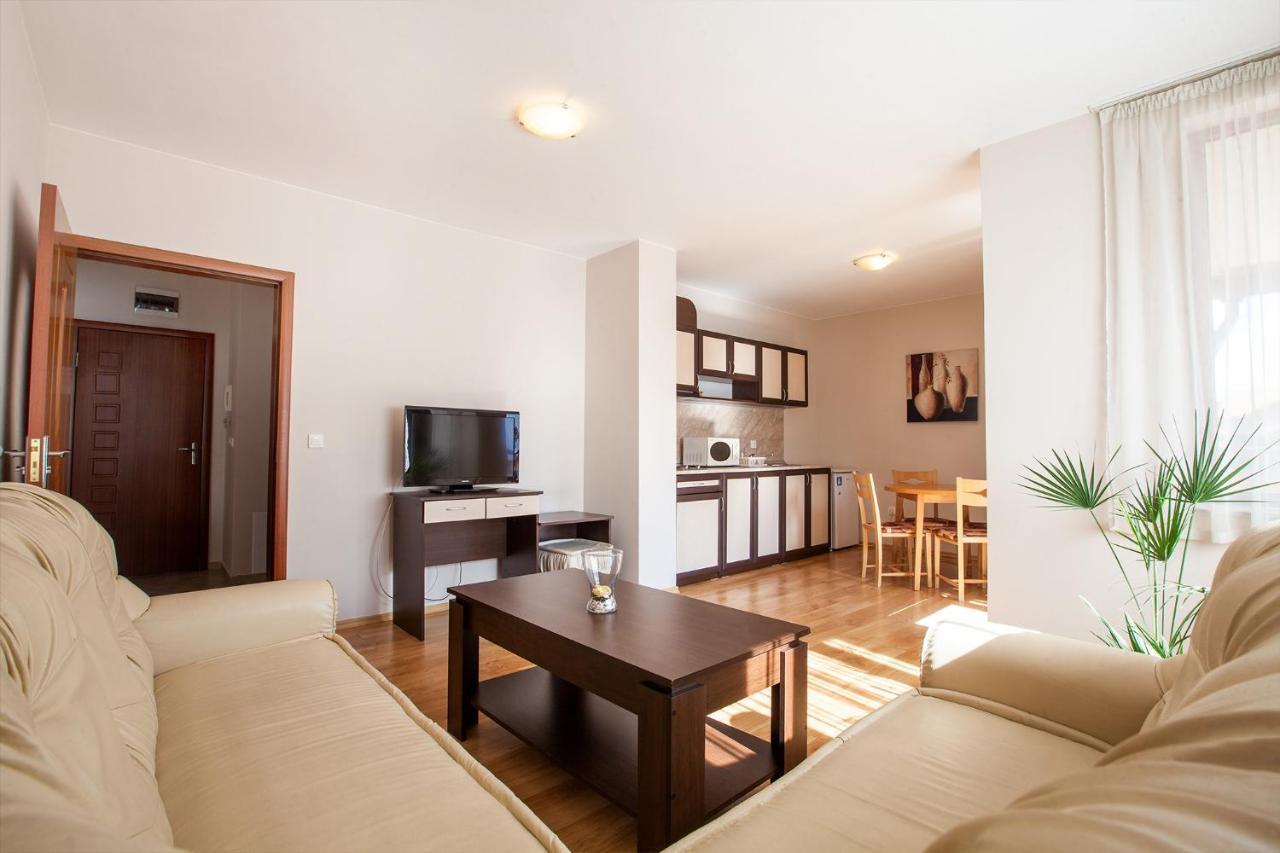 בנסקו Guest House Ela מראה חיצוני תמונה