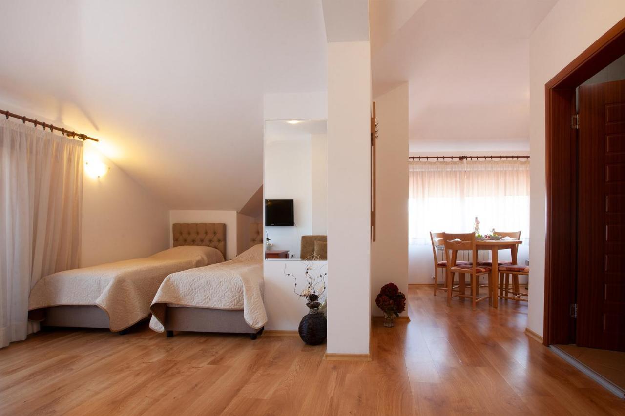 בנסקו Guest House Ela מראה חיצוני תמונה