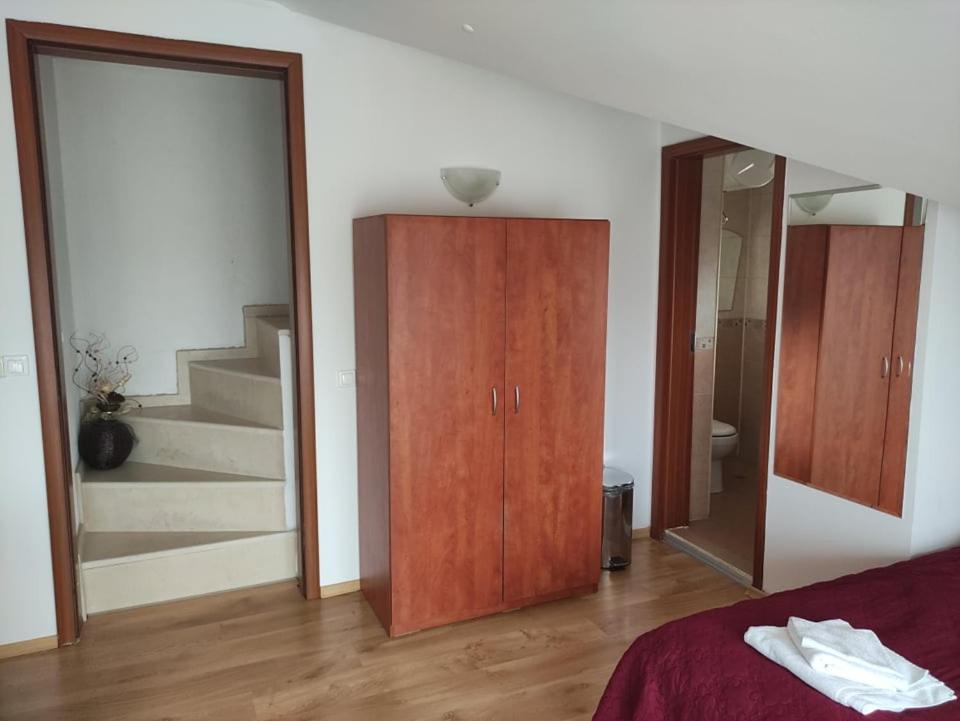 בנסקו Guest House Ela מראה חיצוני תמונה