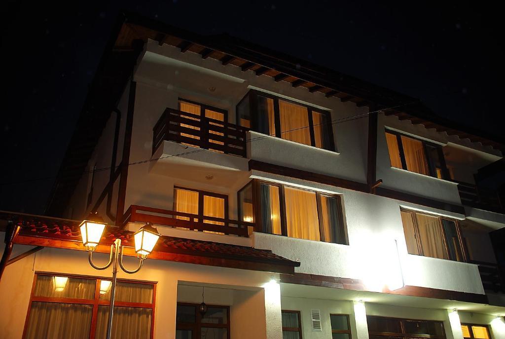 בנסקו Guest House Ela מראה חיצוני תמונה